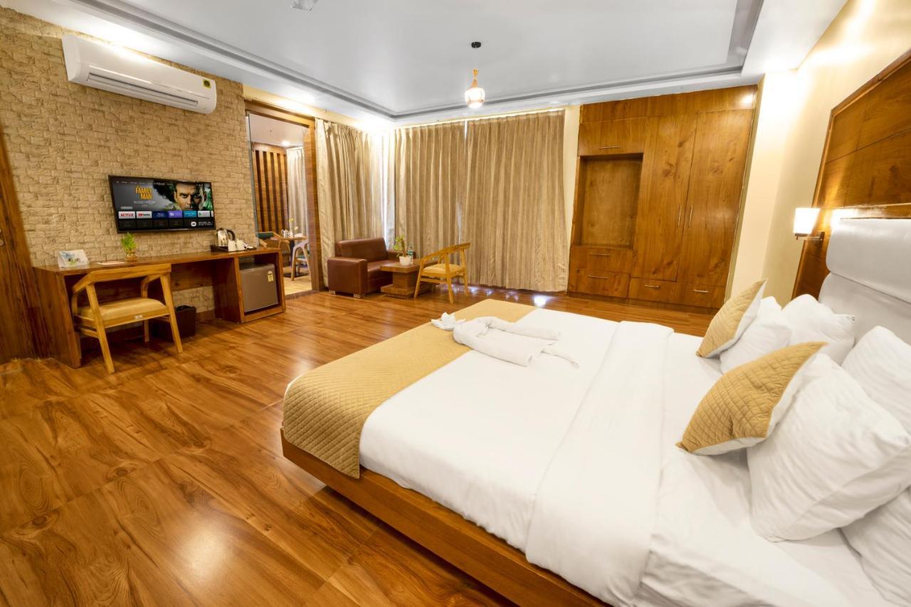Hotel Divine Lakshmi Ganga Rishīkesh Εξωτερικό φωτογραφία