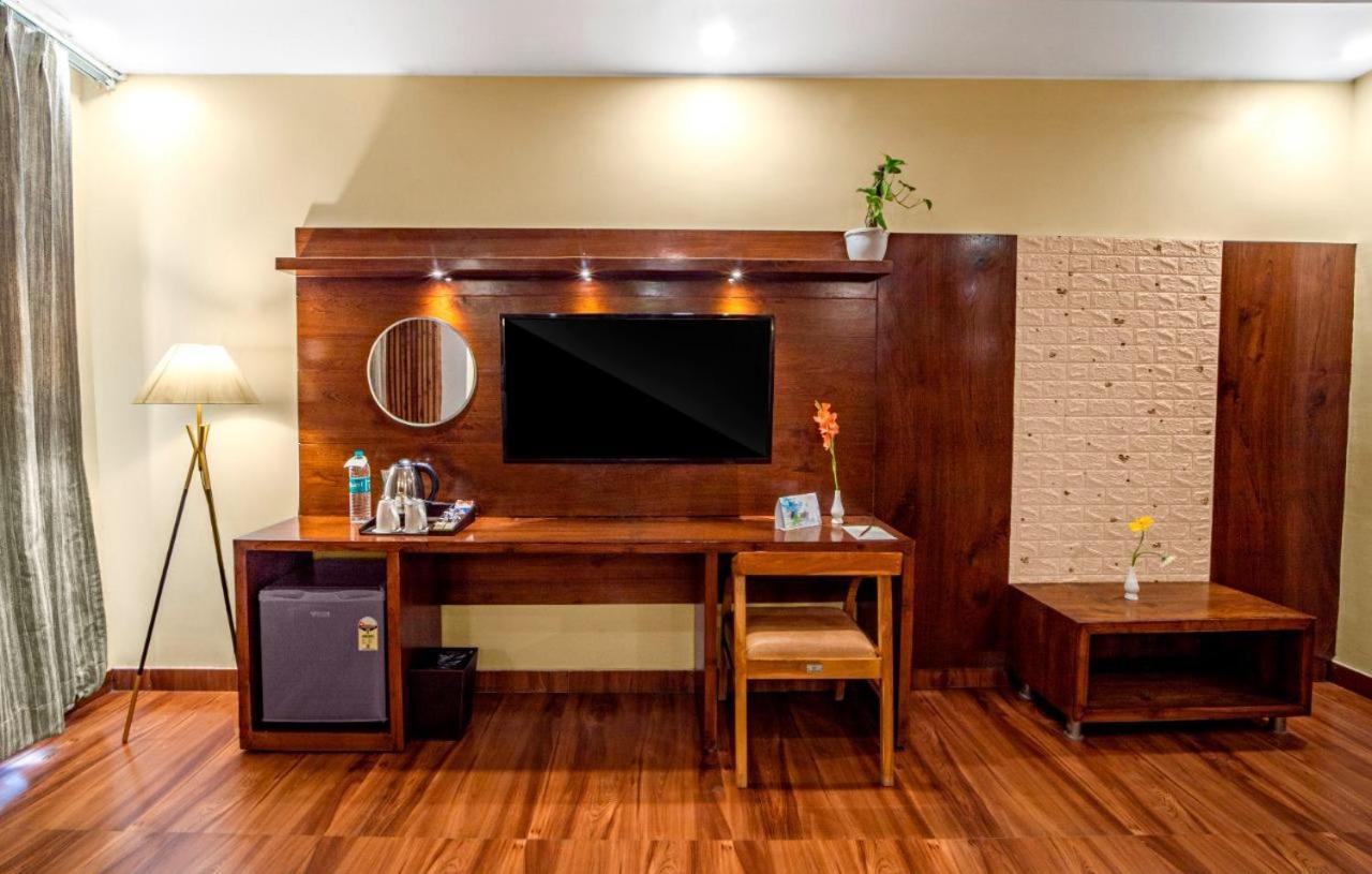 Hotel Divine Lakshmi Ganga Rishīkesh Εξωτερικό φωτογραφία